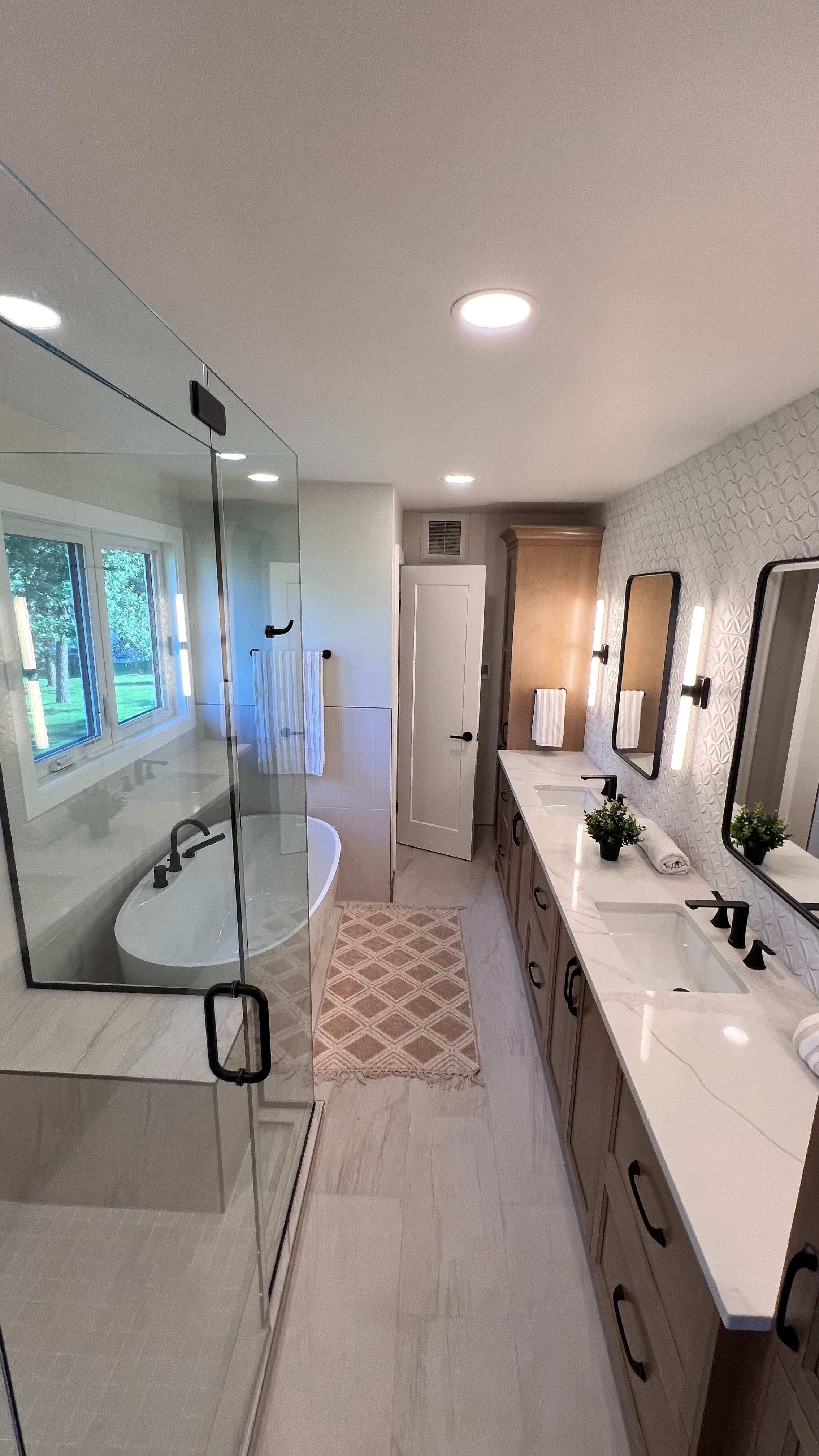 Calacatta Gold Quartz countertop — Kitchen + butler's pantry in Tuxedo, Winnipeg