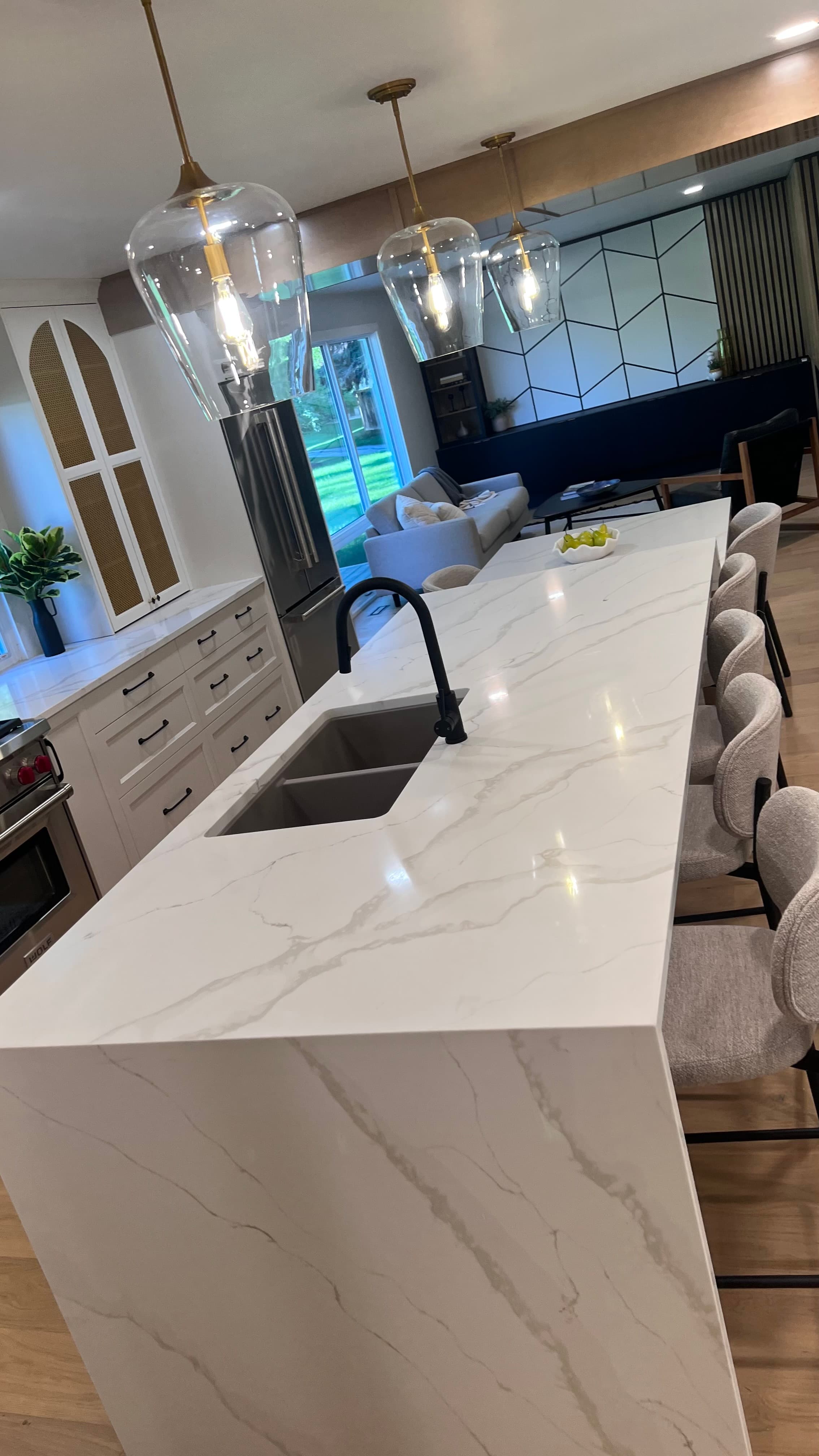 Calacatta Gold Quartz countertop — Kitchen + butler's pantry in Tuxedo, Winnipeg